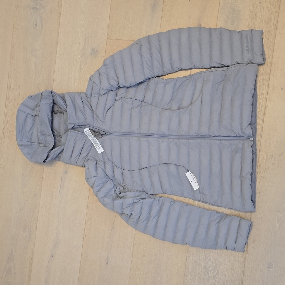 Lululemon Athletica Light Gray Pack it Down Puffer Jacket